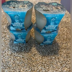 (2) Christmas Scent Snow Much Fun 6.8 oz Candle